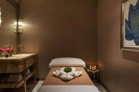 تجربة مساج فاخرة في ذا ريفر سبا بالرياض